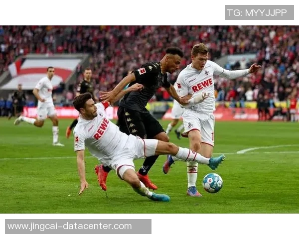 德甲精彩对决波尔图与曼联激战成平局战术分析引发热议